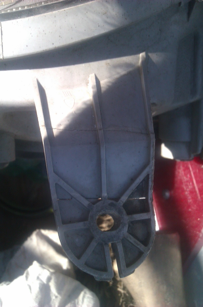 Крепление фары матиз. ремонт. — Daewoo Matiz (M100, M150), 1 л, 2011 ...