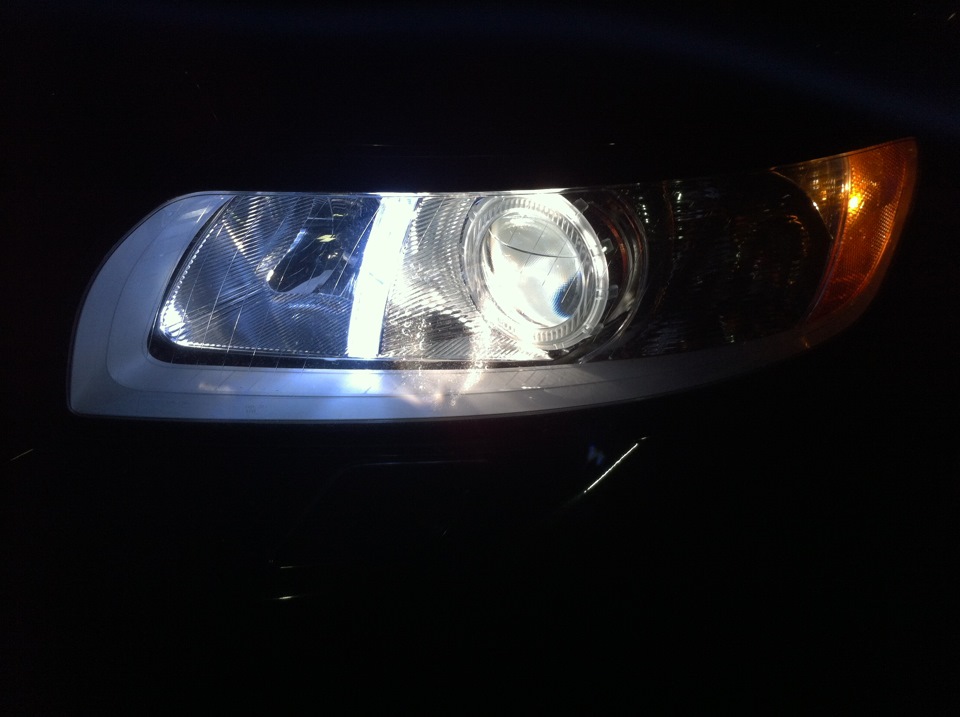 ближний свет на вольво. Volvo s40 дальний свет. лампа ближнего света на volvo v50. ближний свет на вольво. цоколь лампы ксенон вольво s80-1.