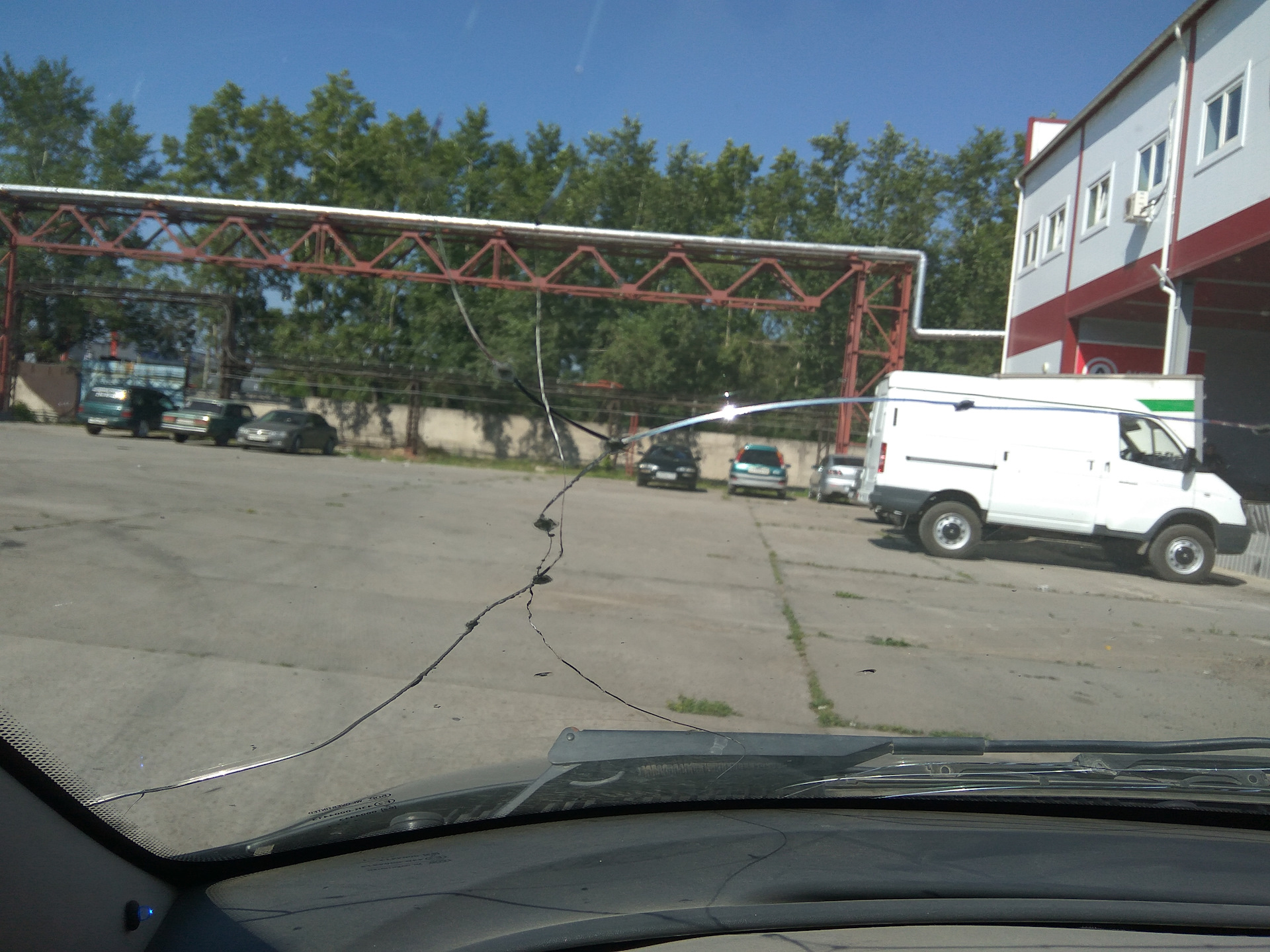 Замена лобового стекла на XYG — Lada Калина хэтчбек, 1,6 л, 2011 года ...