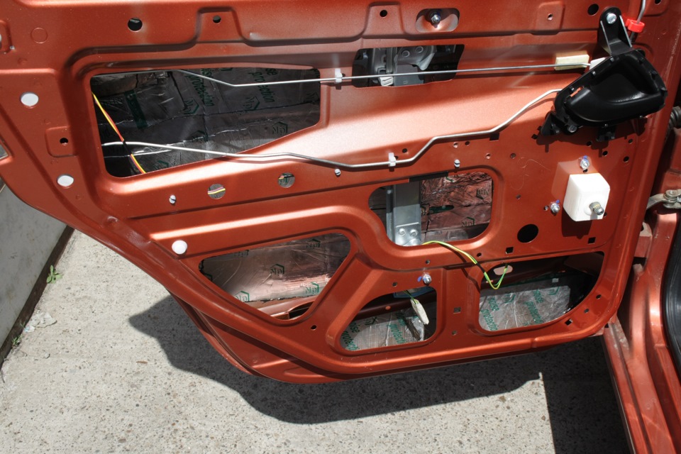 Шумоизоляция дверей — Lada Гранта, 1,6 л, 2014 года | тюнинг | DRIVE2