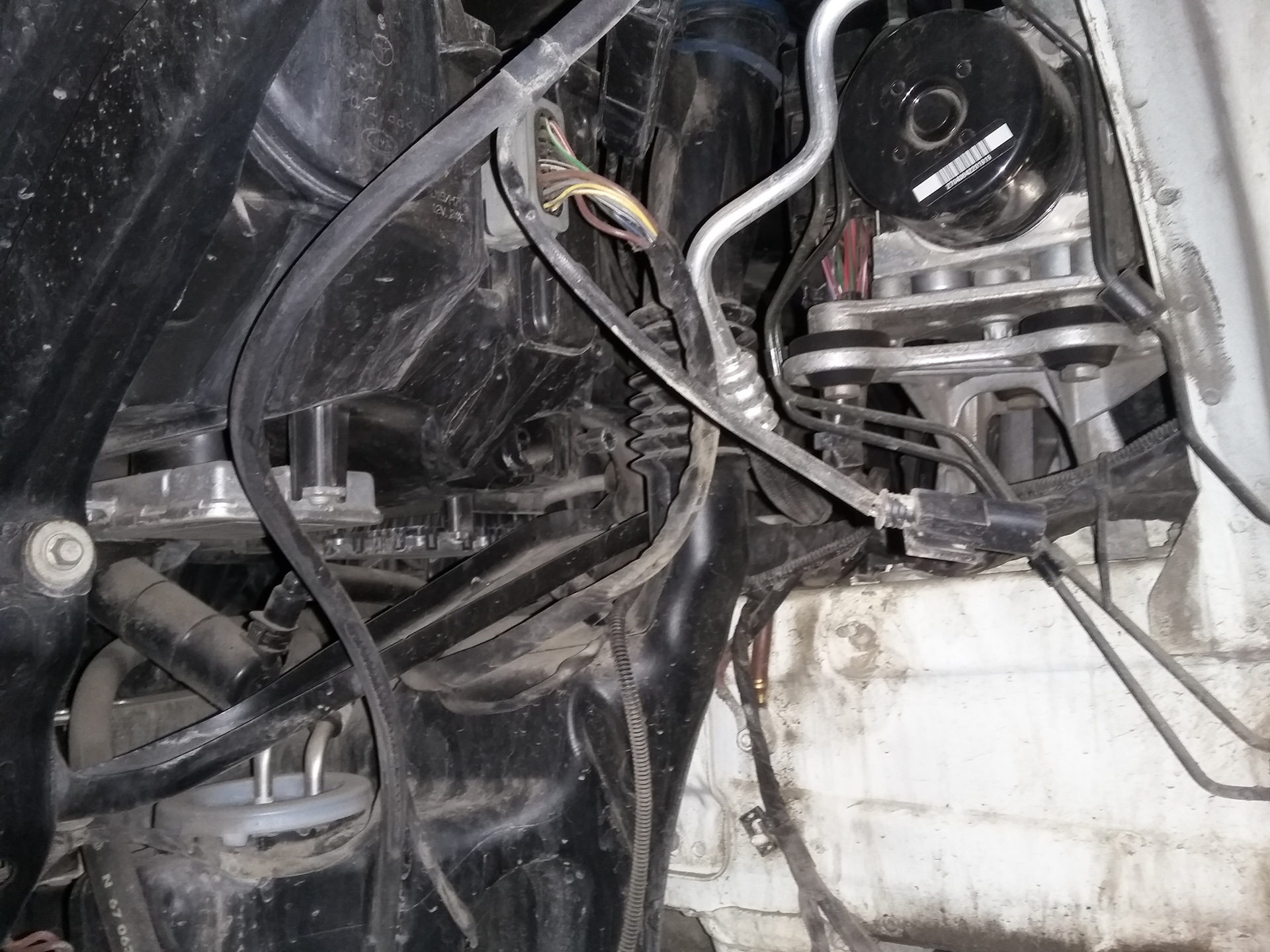 Забился фильтр насоса стеклоомывателя — Mercedes-Benz GLK-Class (X204 ...