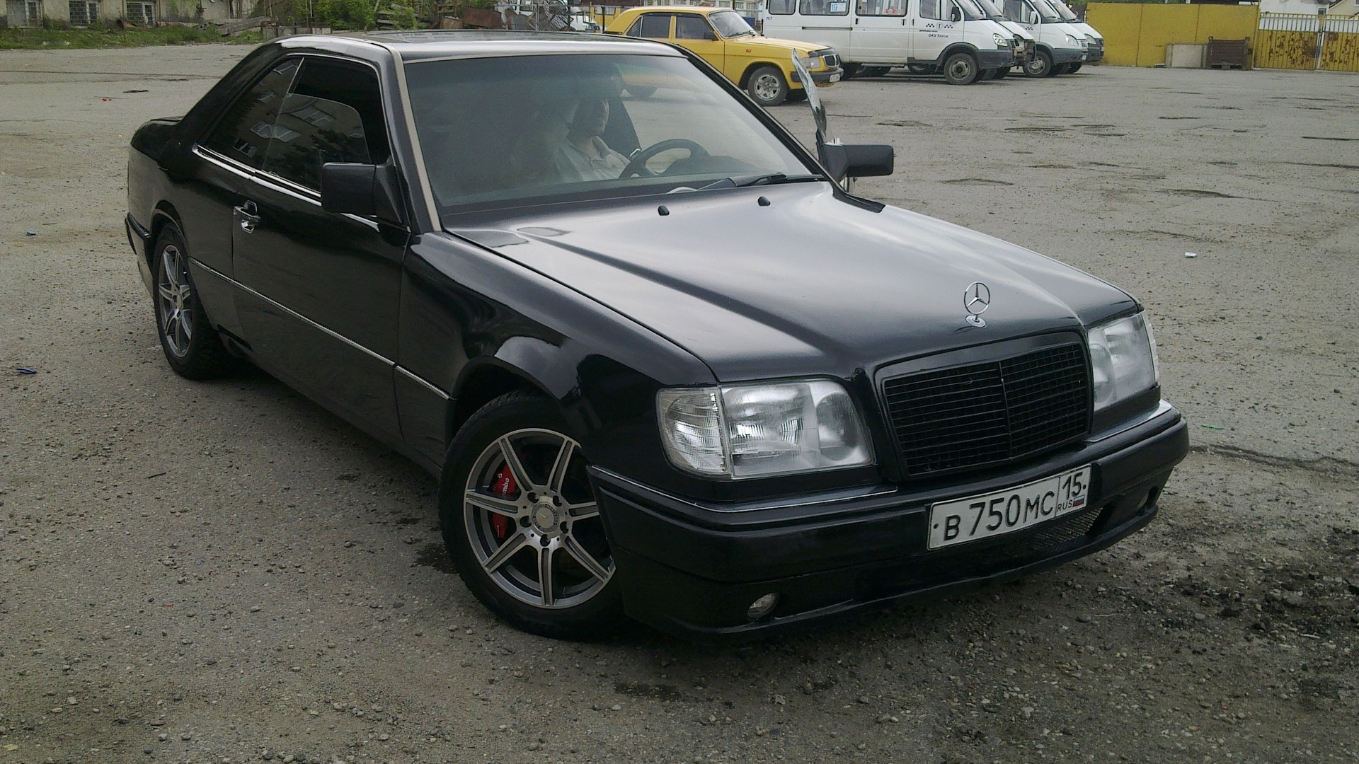 Мерседес w124 Худжанд