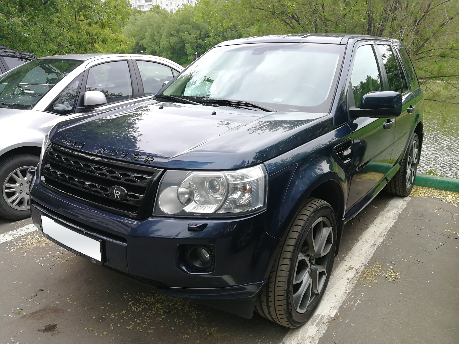 Ленд ровер 2. Ленд ровер фрилендер 2008. Land rover freelander 2 2. 2 дизель. Land rover freelander 2 black edition.