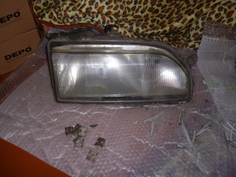 помыл фары) замена отражателя! — Ford Sierra, 2 л, 1990 года | мойка ...
