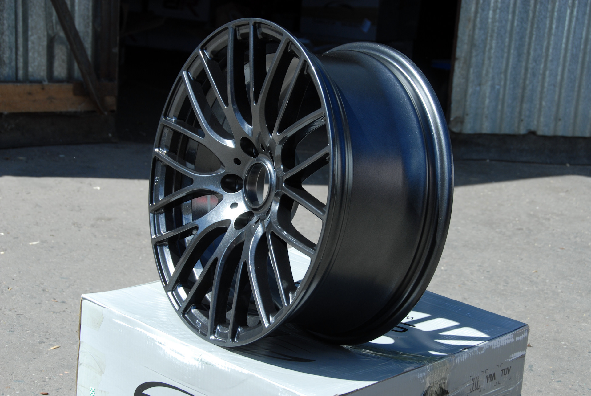 3 d73. Диски 2r фирма. 3 r17 qualex. Диски sakura r17. 3.