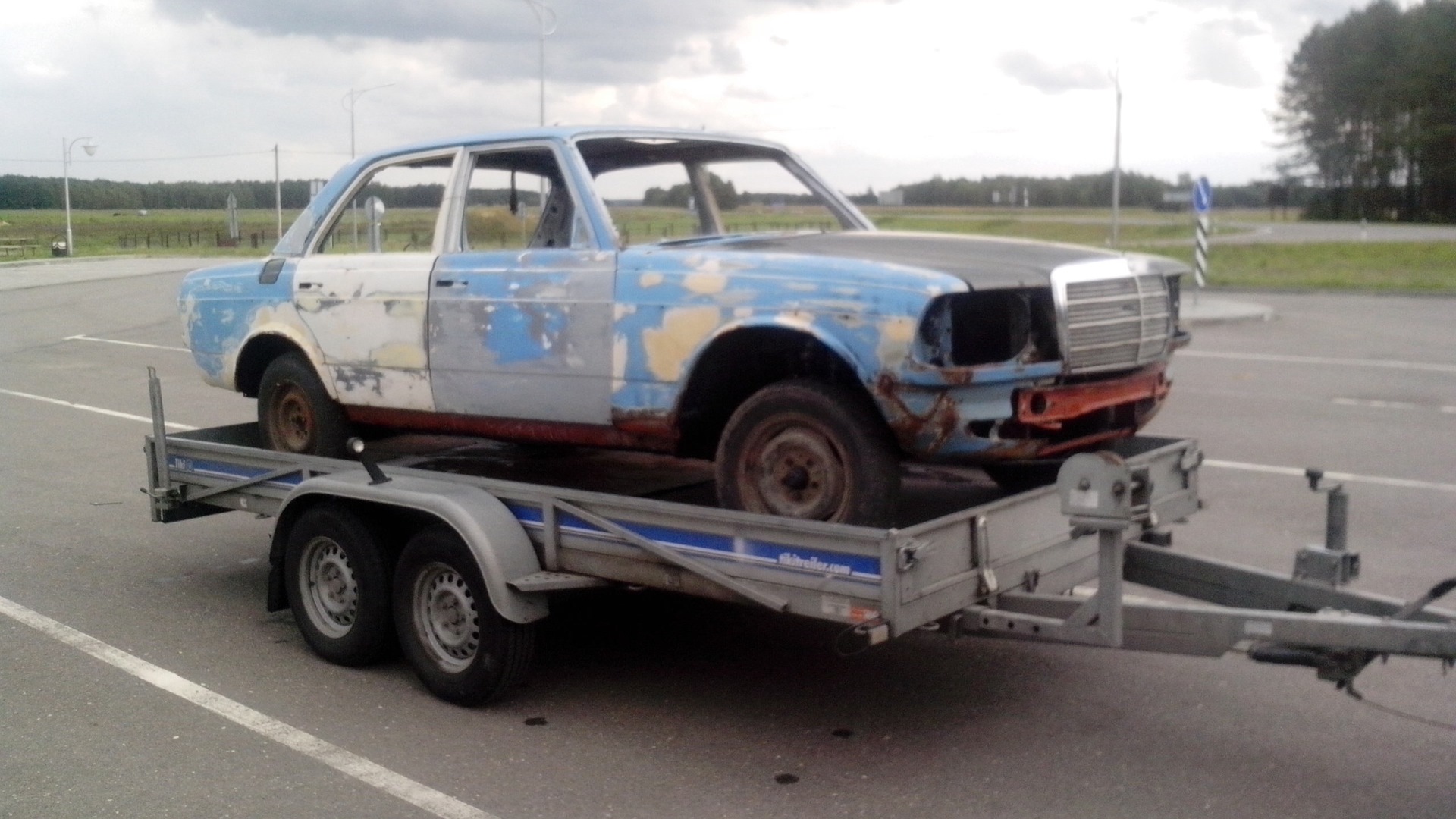 Mercedes-Benz W123 2.0 дизельный 1980 | голое железо=) на DRIVE2