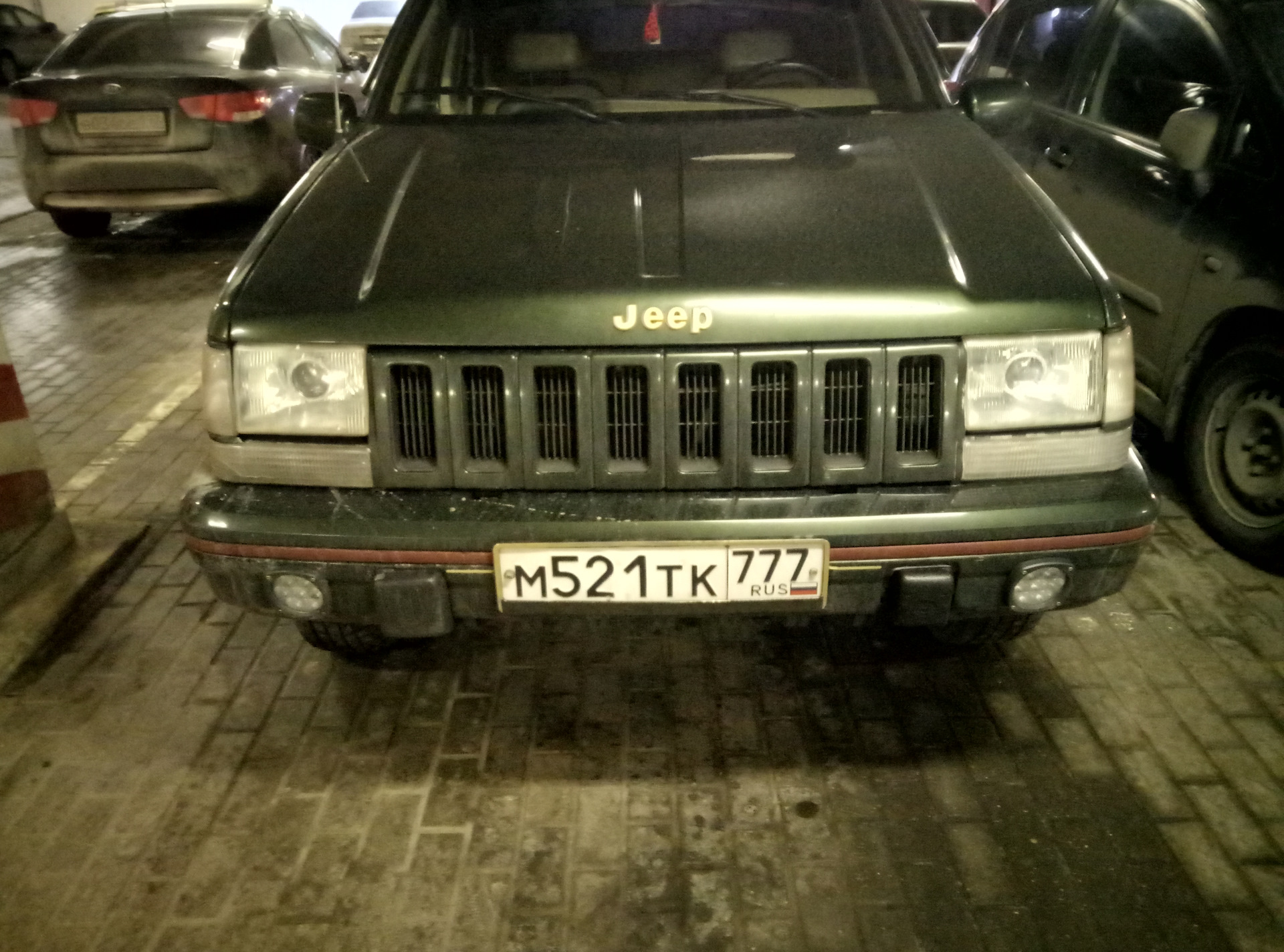 Купить Фары Jeep Grand Cherokee