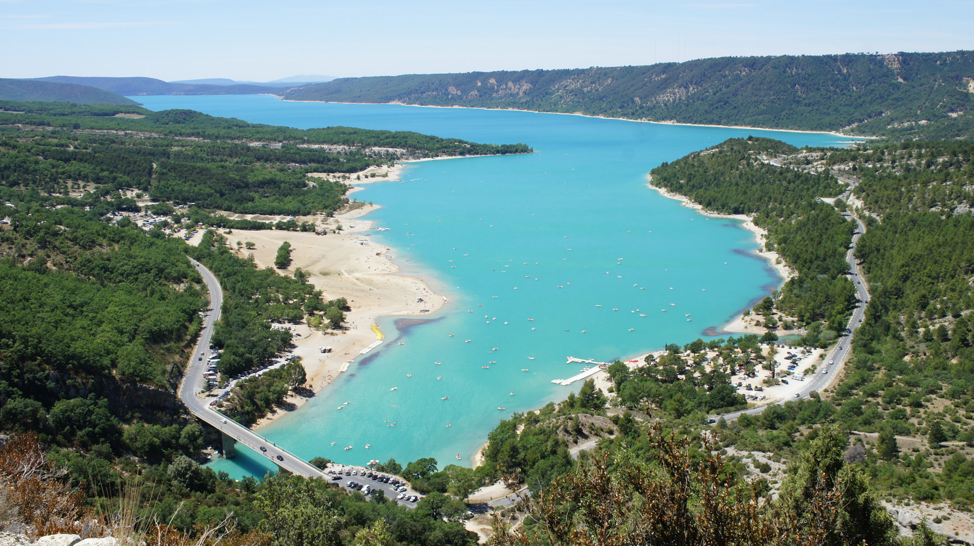 Lac de. Озеро сент Круа Франция. Kруа-дю-Вердон. Сент-Круа город. Озеро во Франции в Провансе.