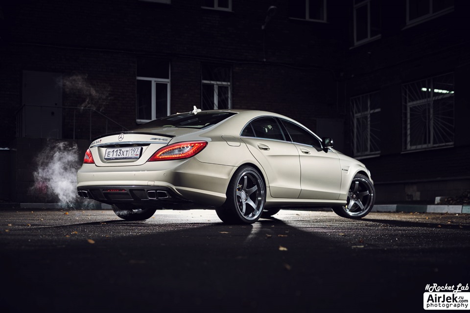 Cls 63 фото на обои Mercedes Benz CLS63 Titan Forged Brakes - D2Racing на DRIVE2