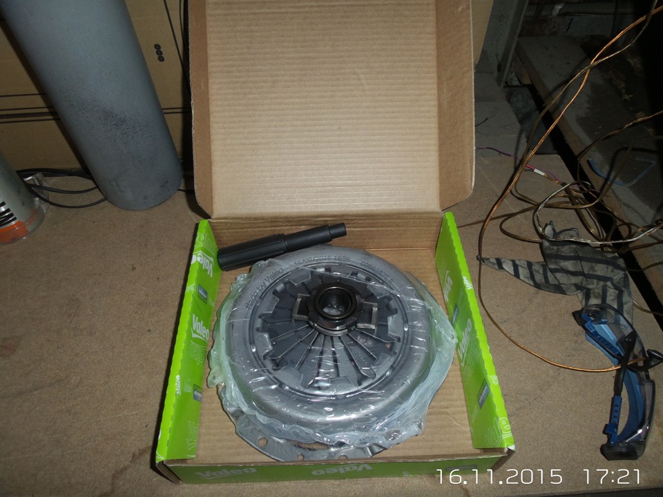 Проскальзывает сцепление, начало часть № 1. — Lada Гранта, 1,6 л, 2012 ...