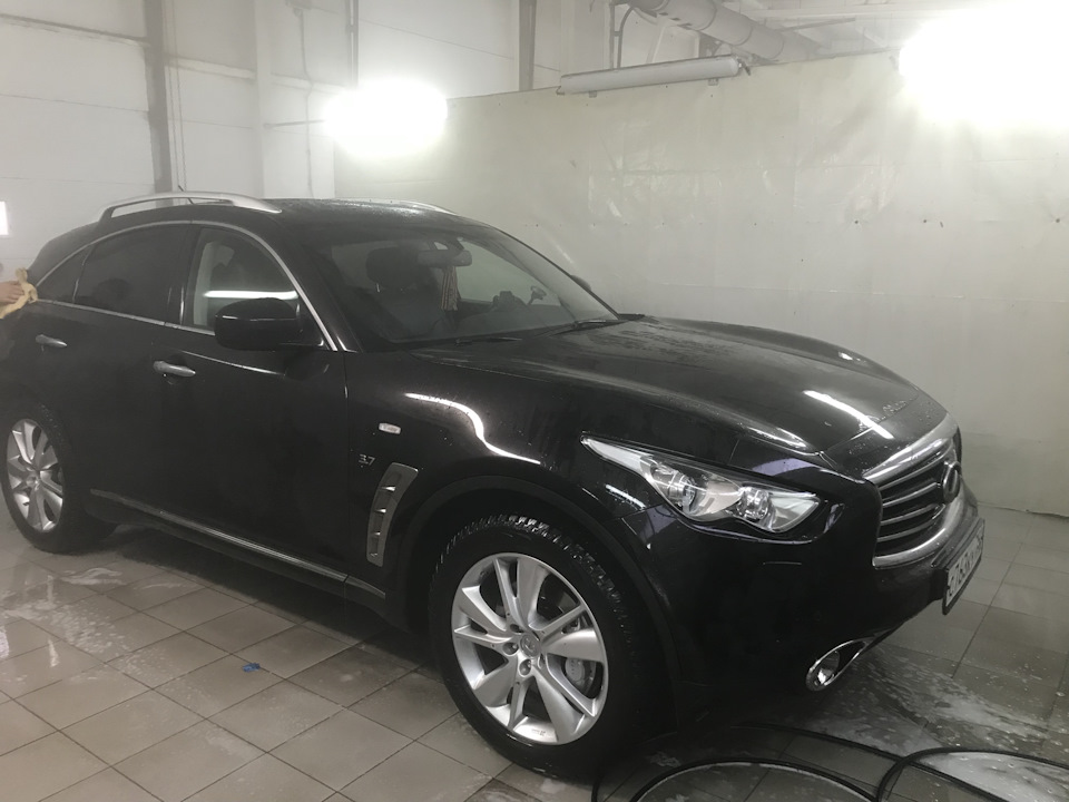 #4 Новые коврики — Infiniti QX70, 3,7 л, 2015 года | своими руками | DRIVE2