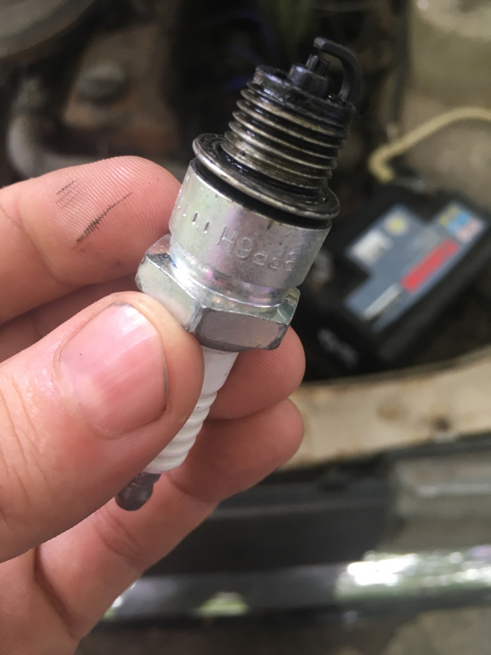 Перестал заводиться — похоже "устали" свечи — Opel Rekord E, 2 л, 1978 ...