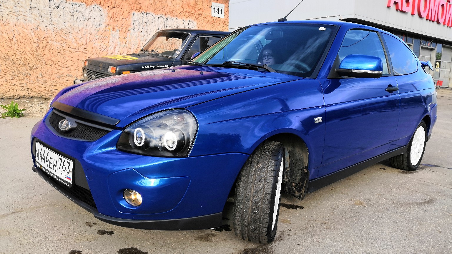 Lada Priora голубая хэтчбек