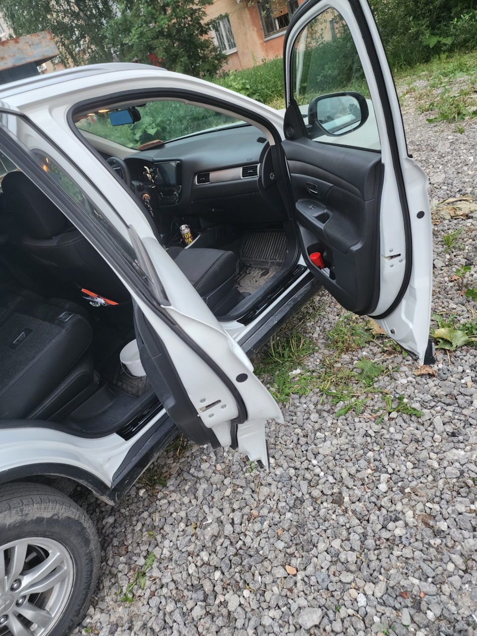 Накладки на пороги — Mitsubishi Outlander (3G), 2 л, 2013 года | прикол ...