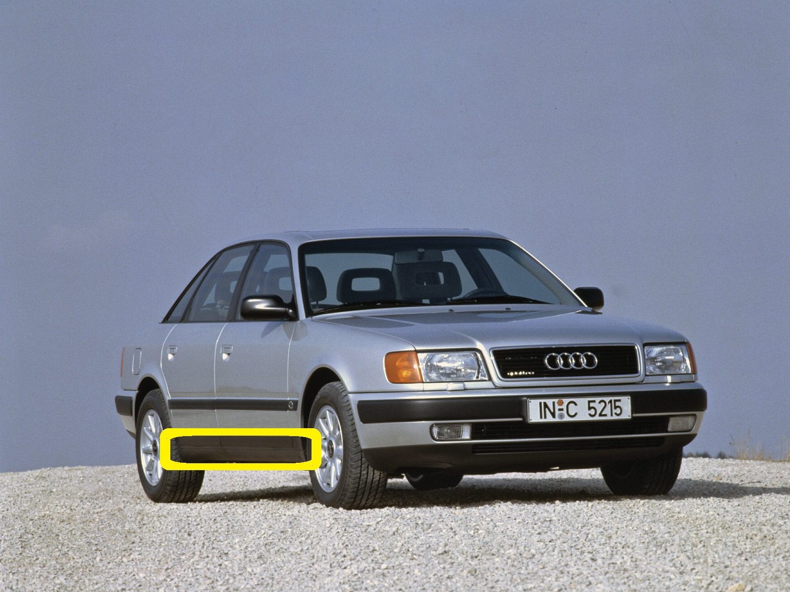 Как выглядит ауди 100 Какой краской обновить пороги? - Audi 100 (C4), 2,6 л, 1992 года кузовной ремонт