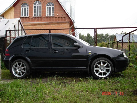 Detstvo Volkswagen Golf 1 8 L 2002 Goda Na Drive2