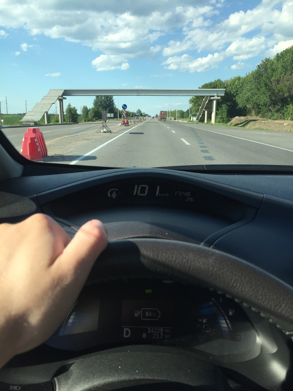 Фото в бортжурнале Nissan Leaf (1G)