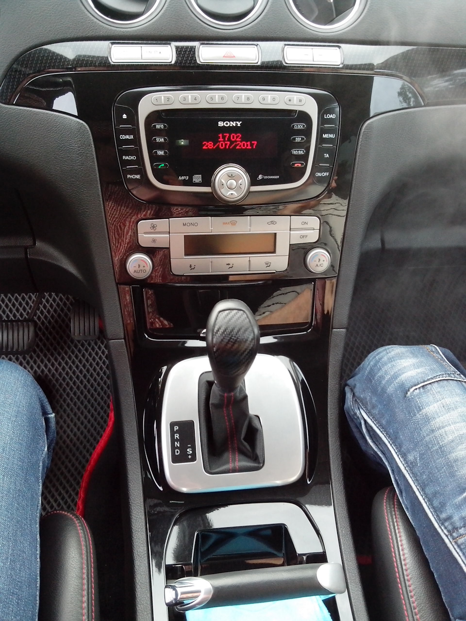 Фото в бортжурнале Ford S-Max (1G)