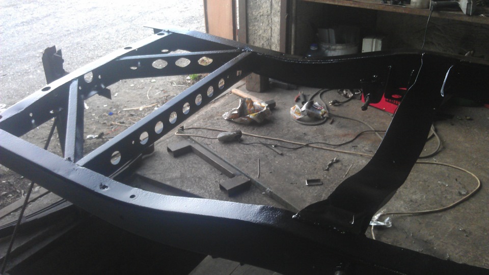 Грунтовка, покраска рамы! — УАЗ 469, 2,5 л., 1984 года | своими руками ...