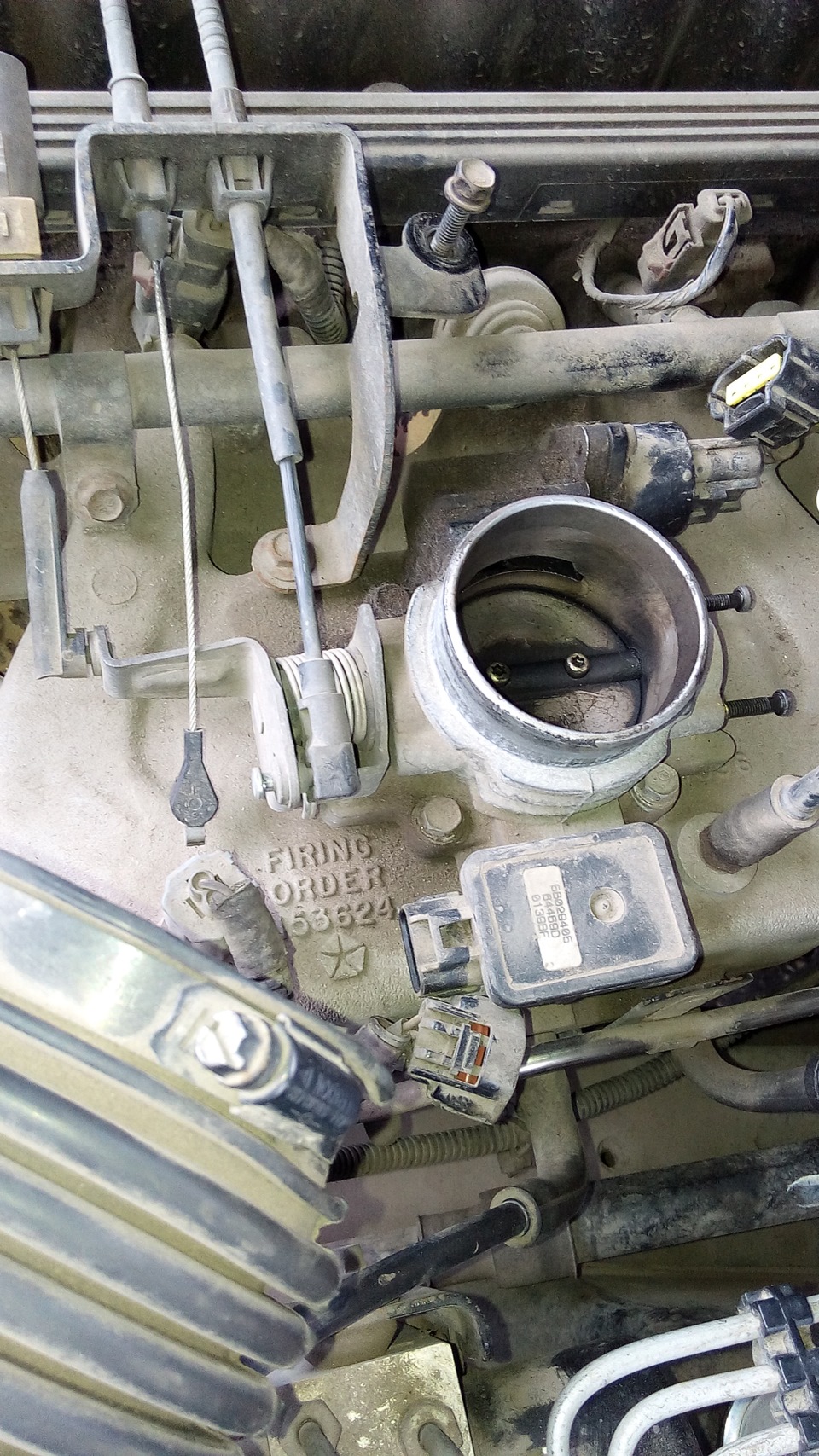 Фото в бортжурнале Jeep Grand Cherokee (WJ). Запчасти на фото: S3624