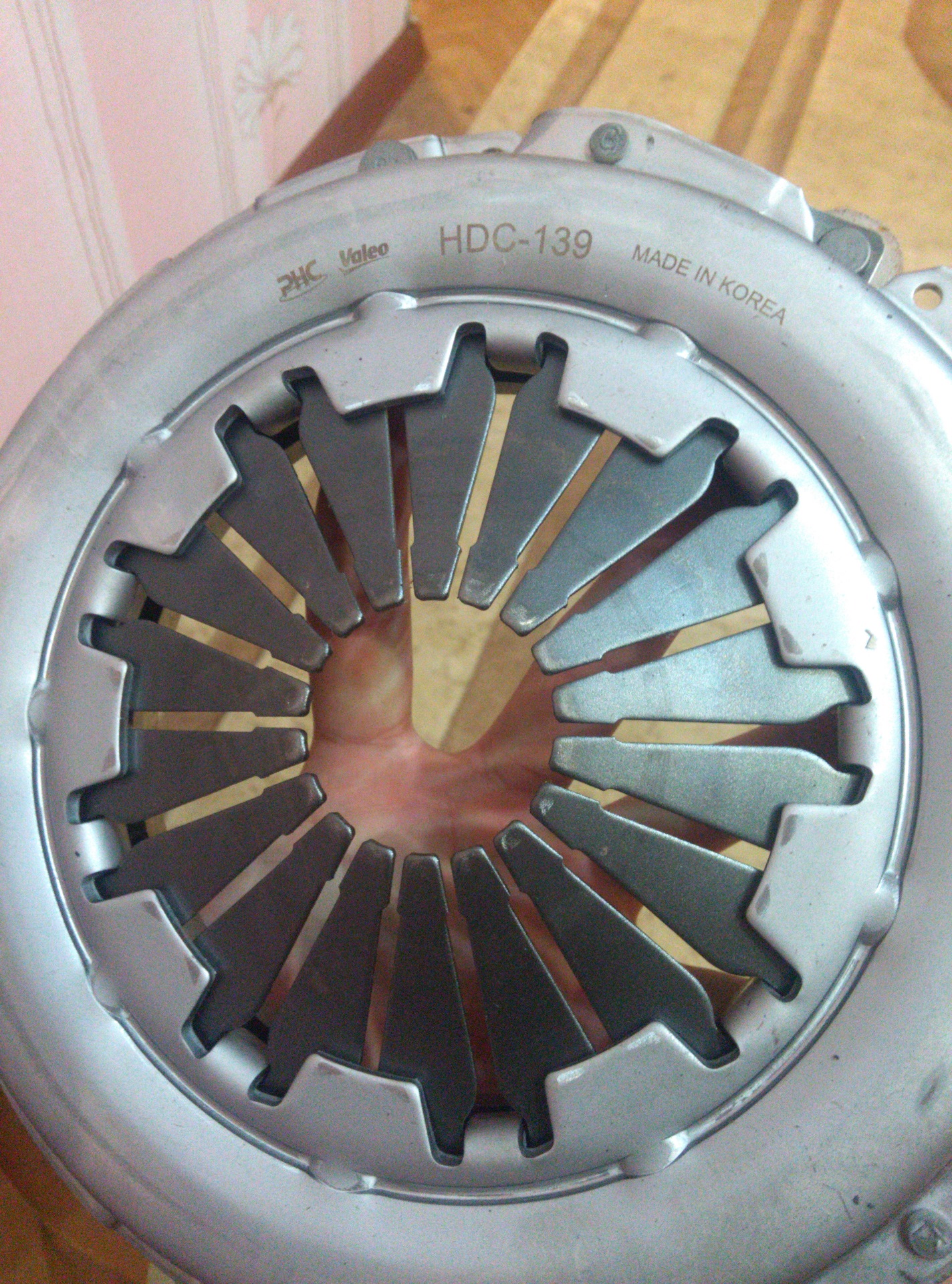 Запчасти на фото: HDC139. 