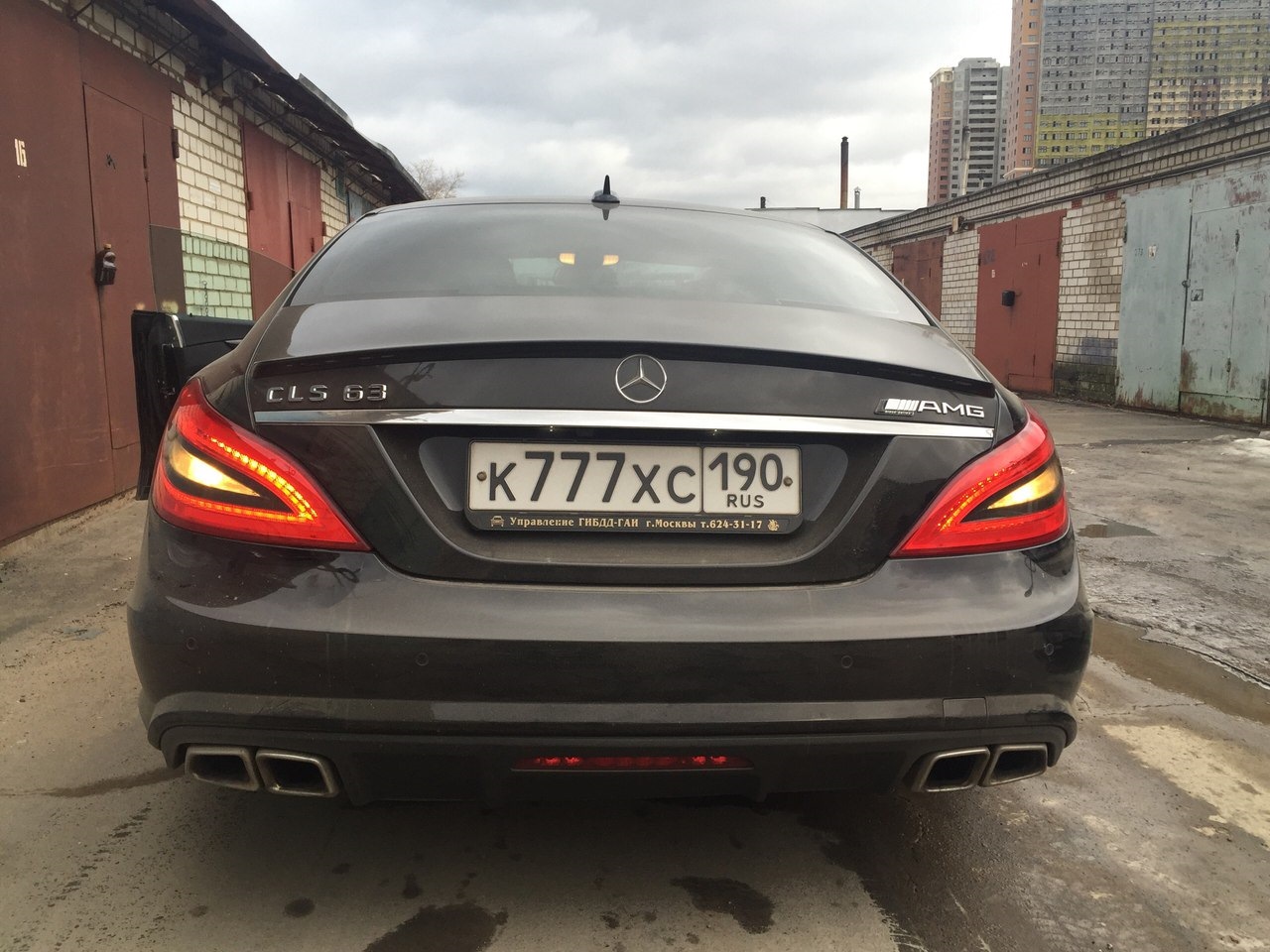 Мерседес банан CLS 777