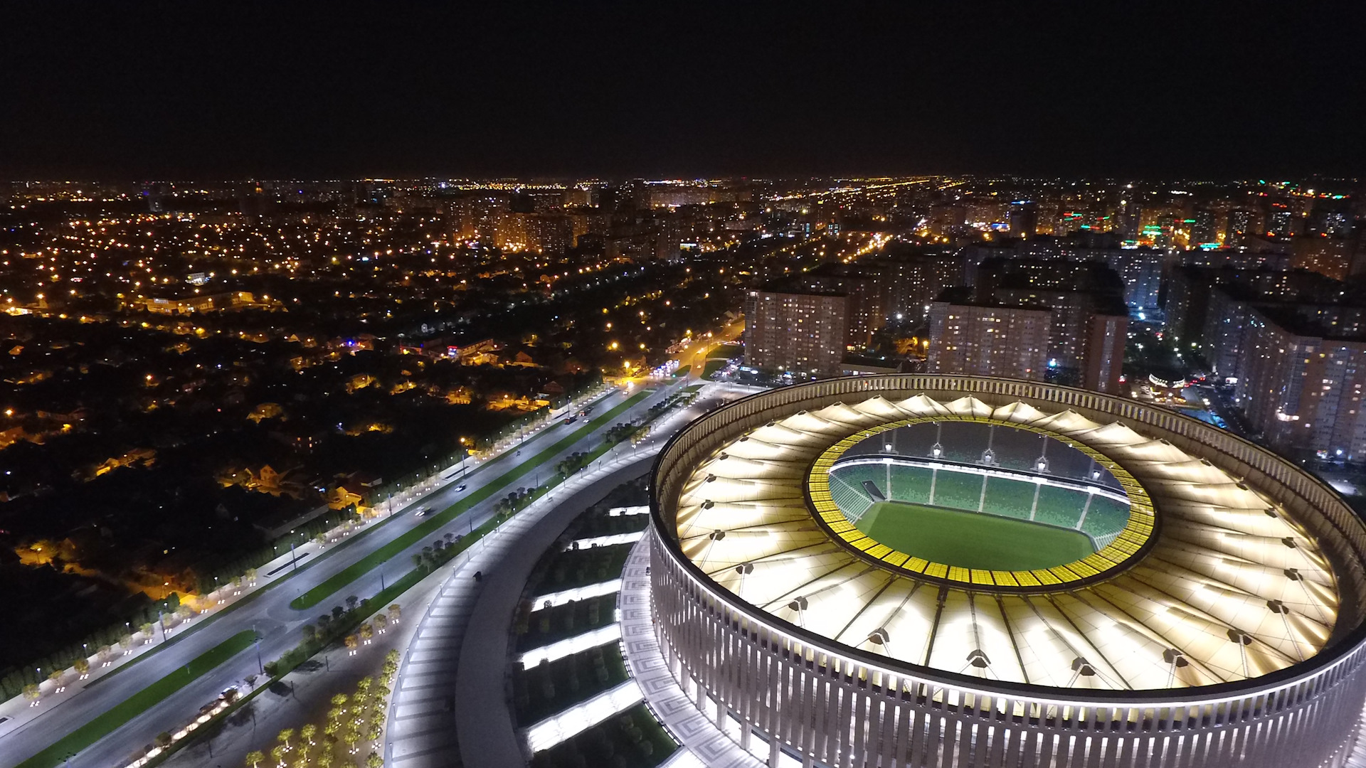 Стадион ночью. Стадион Краснодар Арена. Стадион Галицкого в Краснодаре. Стадион Краснодар Арена парк. Стадион Краснодар с высоты птичьего полета.