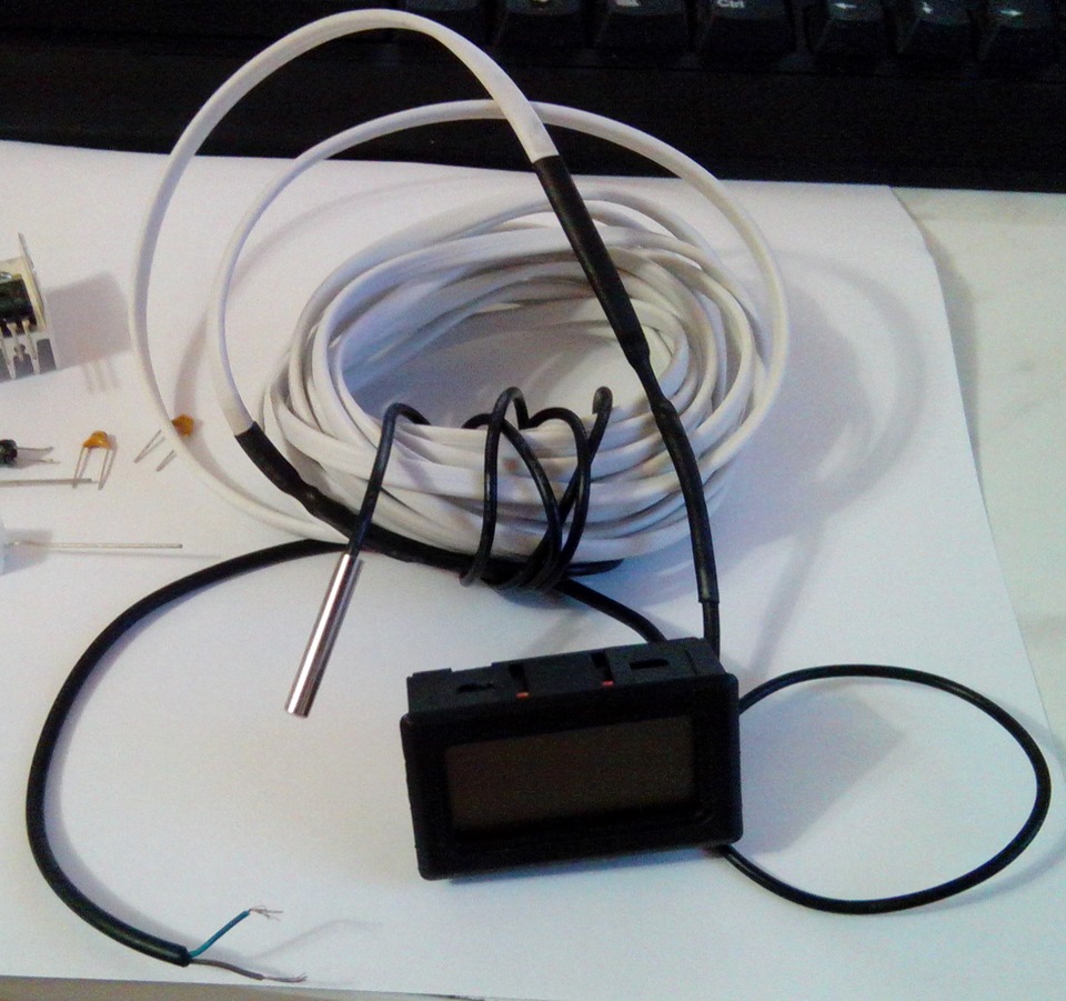 Датчик температуры в помещении схема подключения. Провод на кондиционер авто. Датчик забортной температуры ваз в ауди 80. Датчик наружного воздуха уаз патриот. Можно ли удлинить провод датчика температуры.