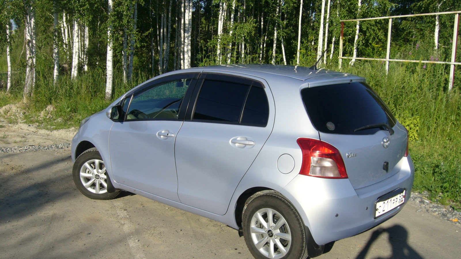 Toyota Vitz (90) 1.0 бензиновый 2010 | Royal Car на DRIVE2