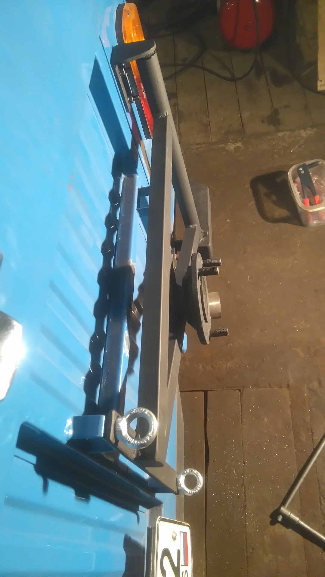 Калитка под запаску — ЛуАЗ 969, 1,3 л, 1986 года | своими руками | DRIVE2