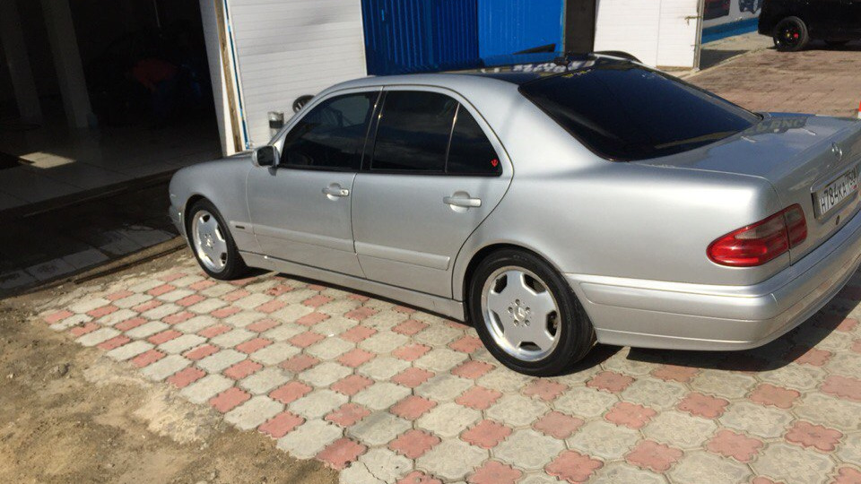 Mercedes Benz w210 Monoblock