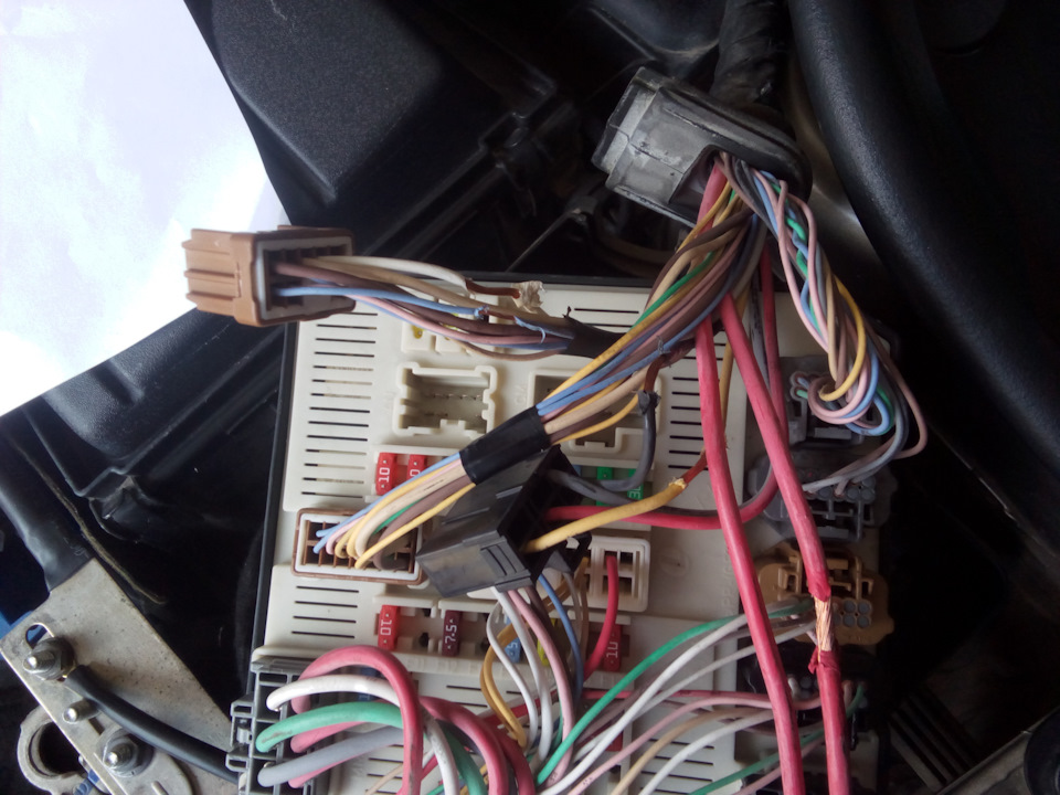 ДХО дальний вполнакала. — Renault Laguna III, 2 л, 2008 года ...