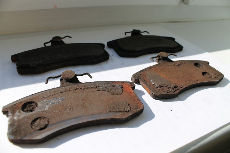 Mb7221-0 колодки тормозные. 020. Тормозная колодка 44108. Колодки старые. Передние колодки для хонда джаз1.