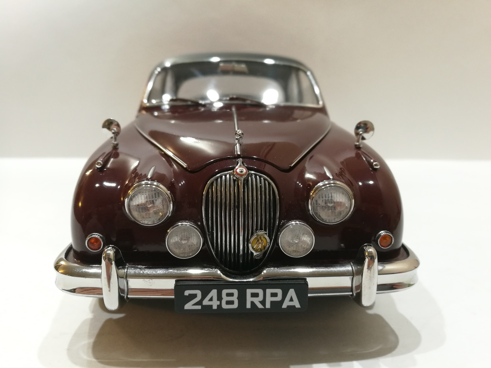 Jaguar MARK II 2.4 1960 от Model Icons 1:18 — Сообщество «Масштабные  Модели» на DRIVE2