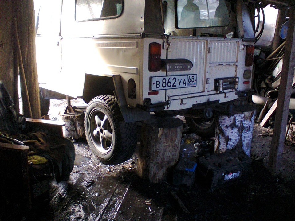 переборка задней подвески(ручной тормоз) — ЛуАЗ 969, 1,8 л, 1992 года ...