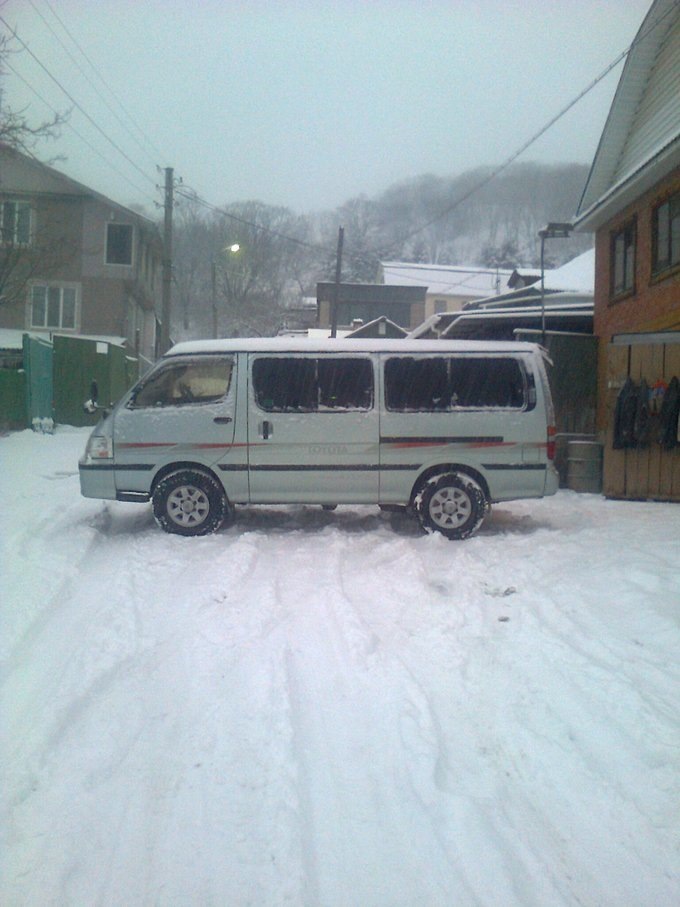Тойота хайс шины. Тойота хайс шины. Hiace toyota 106 кузов лифт. Тойота хайс шины. Тойота хайс размеры колес.