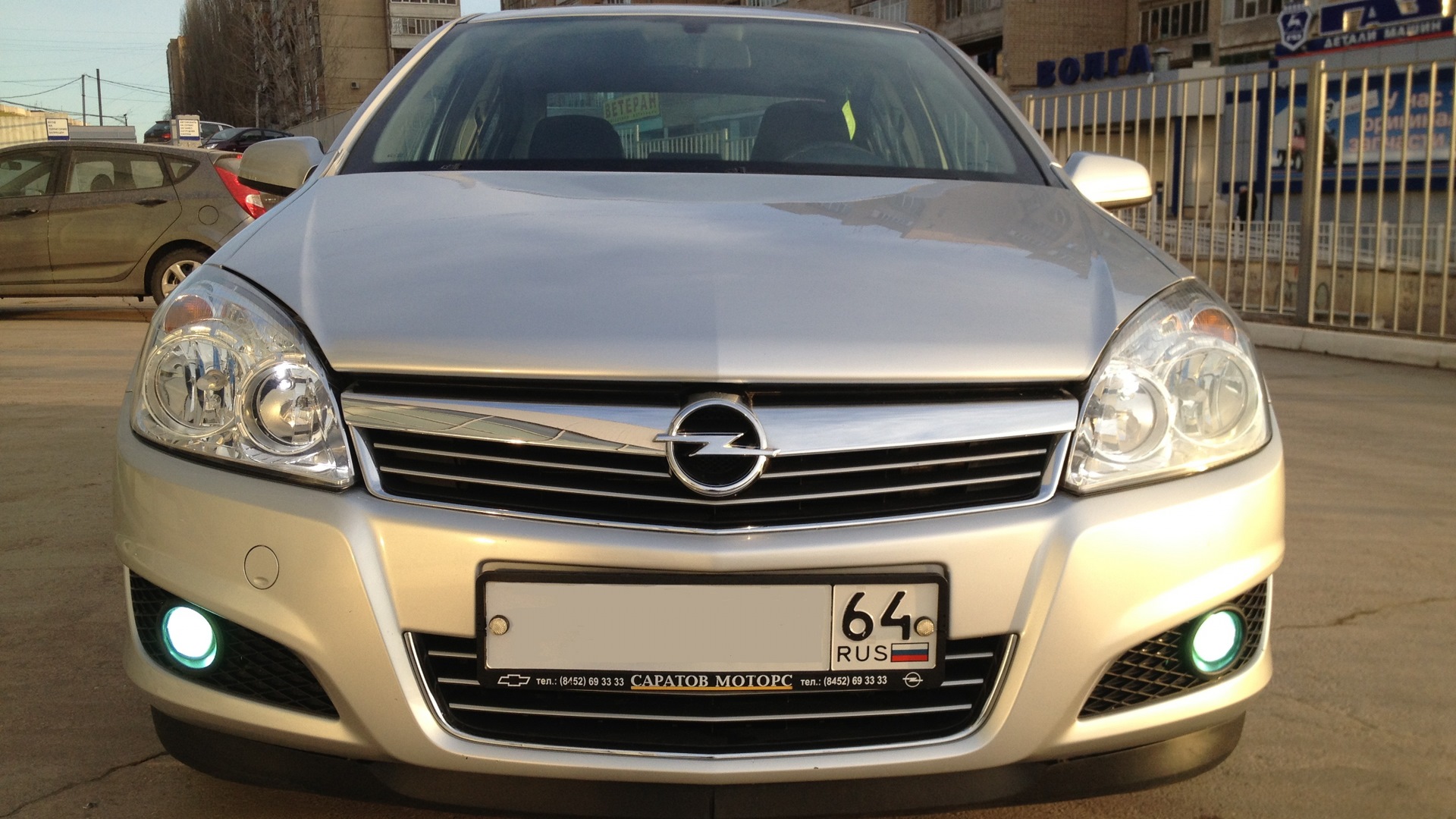 Opel Astra H 1.6 бензиновый 2008 | 