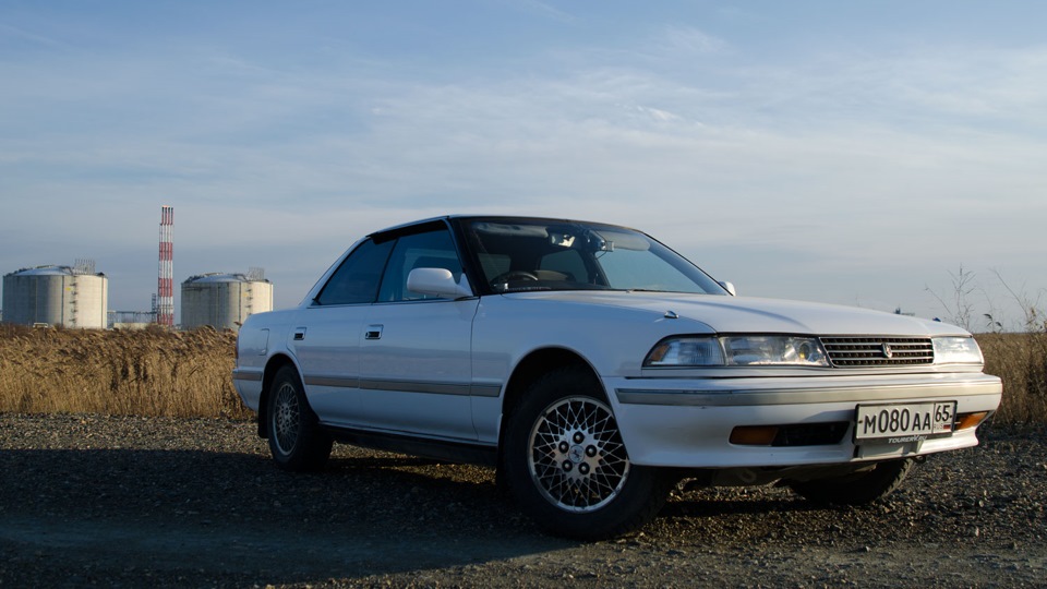 Toyota mark ii gx81