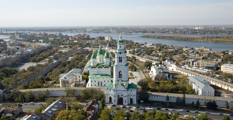 Белый город астрахань. Волга с Кремлем Астрахань. Астраханский Кремль вид сверху. Астрахань Кремль сверху. Астраханский Кремль с высоты птичьего полета.