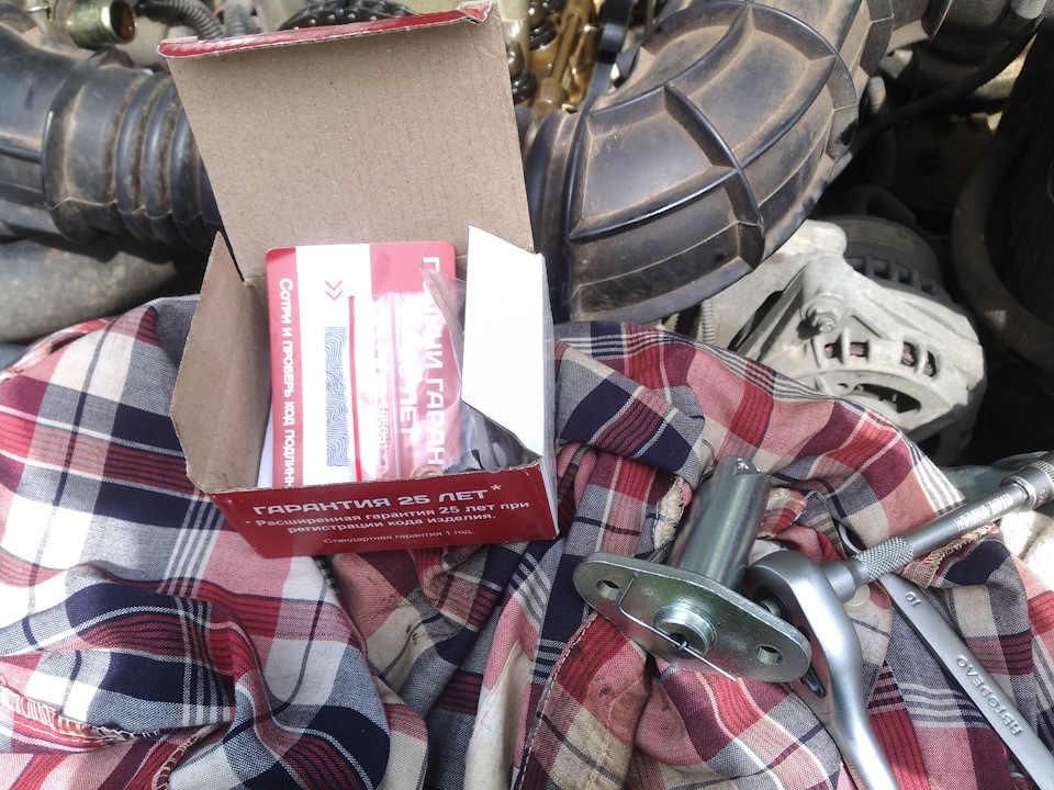 Замена натяжителя и успокоителя цепи — Chevrolet Niva, 1,7 л, 2007 года ...