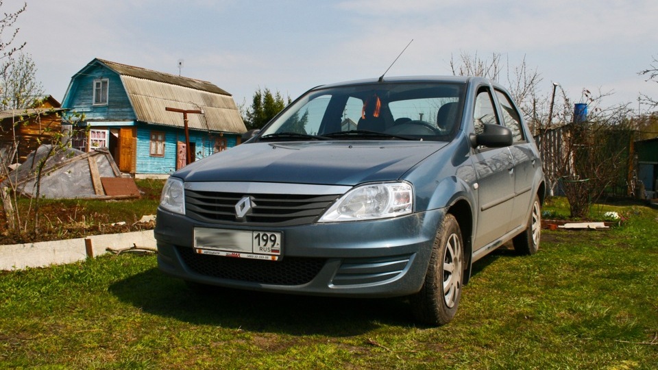 Renault sr. Рено Логан SR 2010. Белый дача Логан.