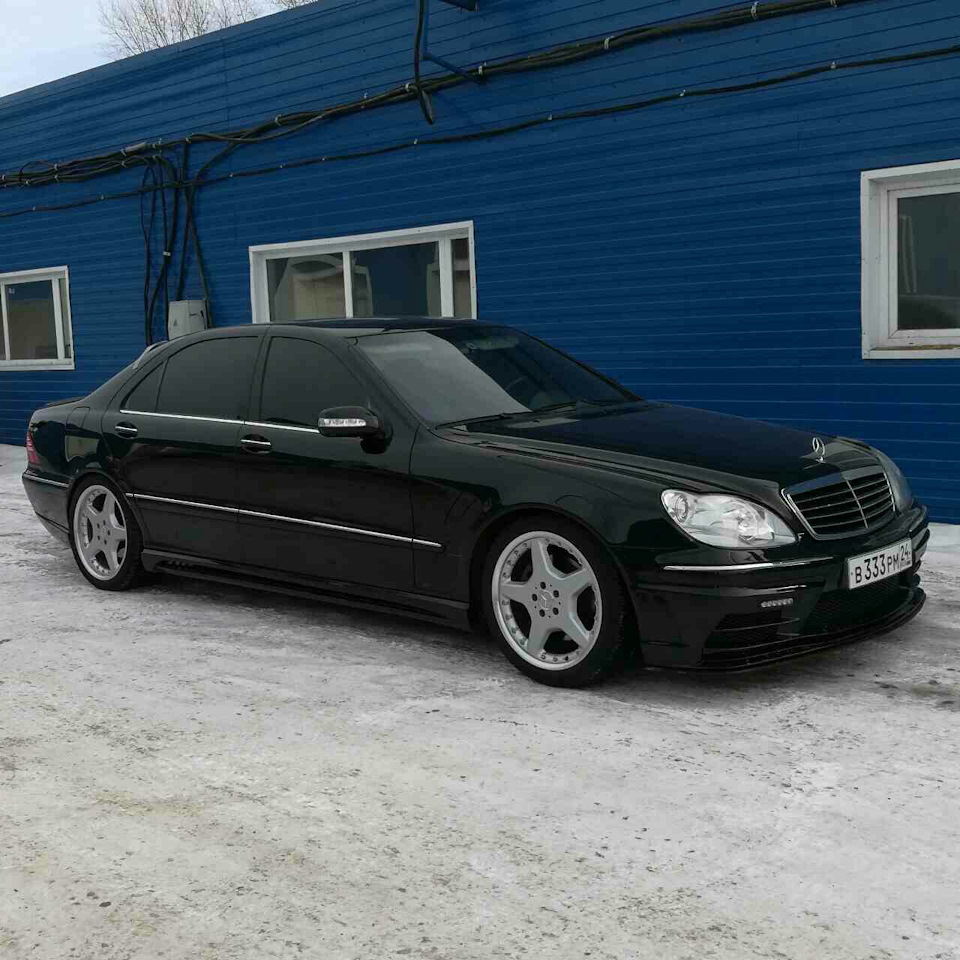 Матовый черный Мерседес s500