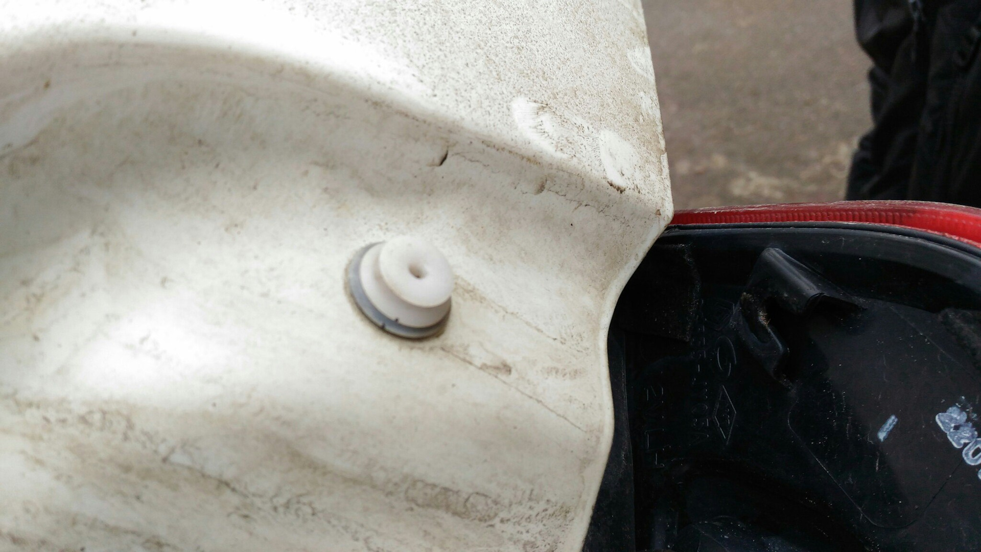 Замена ламп. Часть 1. Снятие. - Renault Koleos (1G), 2 л, 2009 года своими рукам