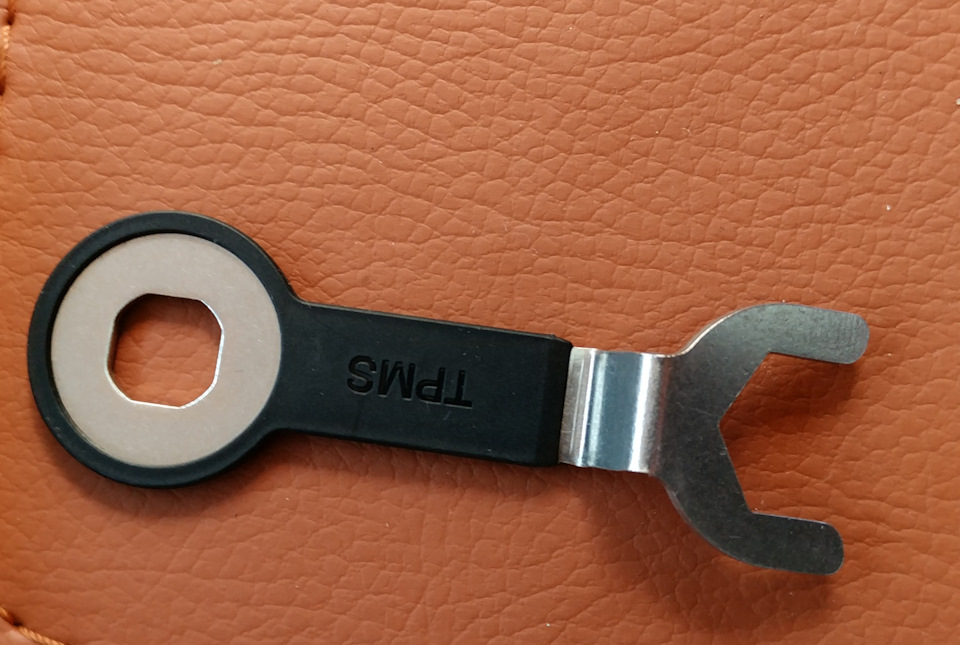 УСТАНОВКА TPMS — Hyundai Grand Starex, 2,5 л, 2014 года | тюнинг | DRIVE2