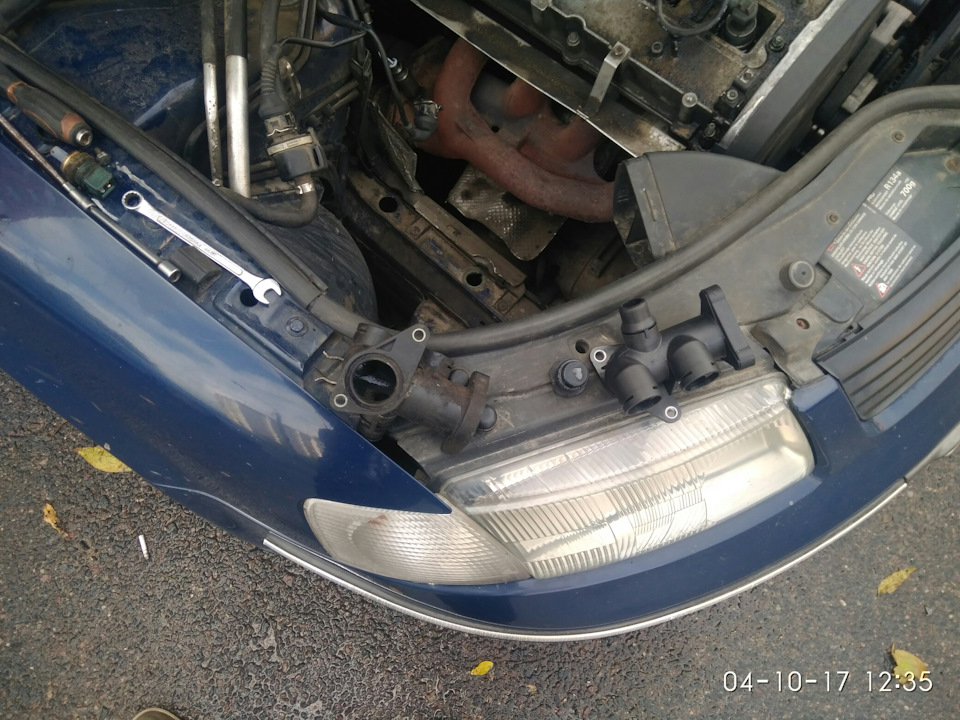 Тройник системы охлаждения — Volkswagen Passat B5, 1,8 л, 1997 года ...