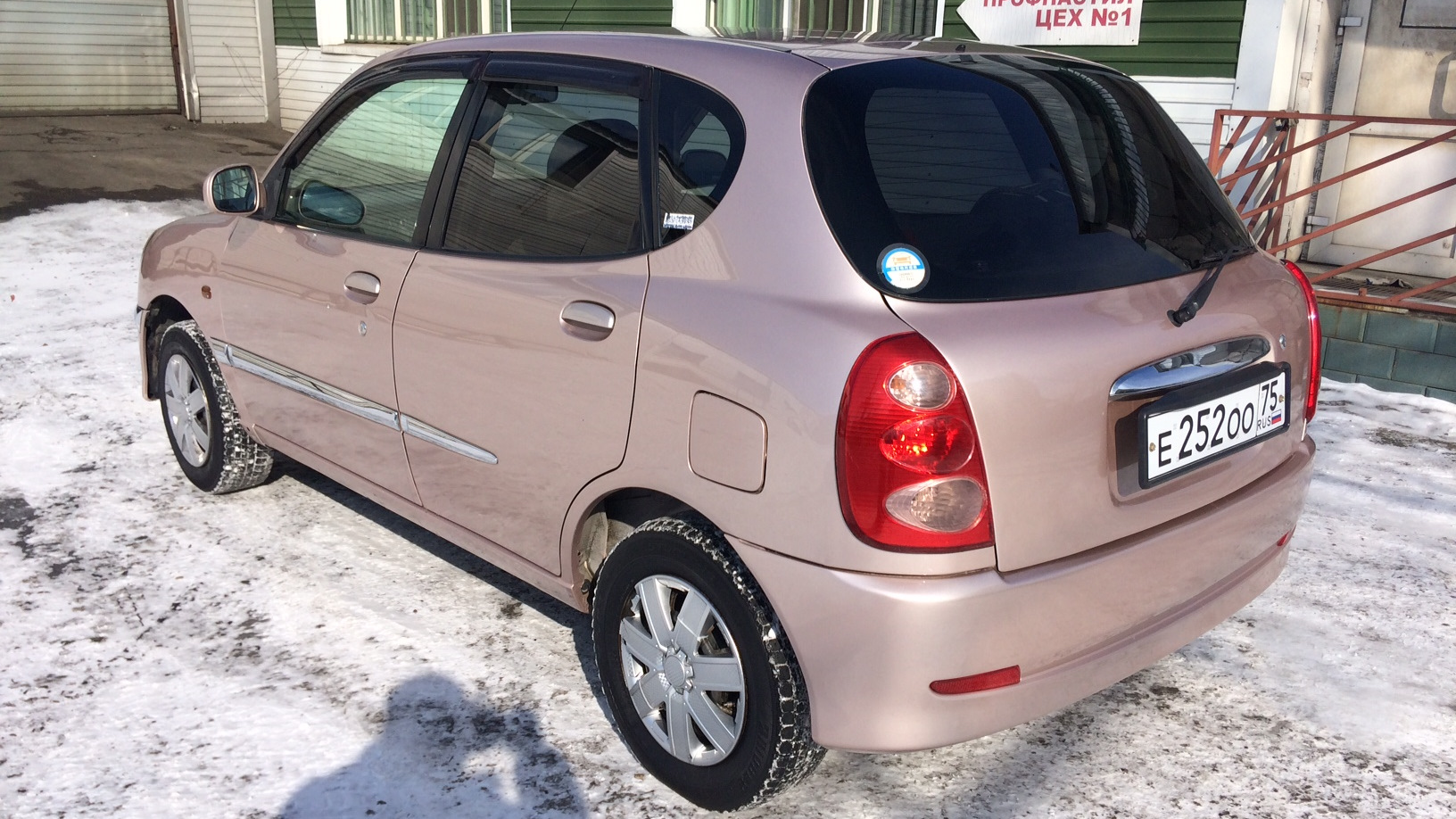 Toyota Duet 1.0 бензиновый 2003 | Розовая букашка на DRIVE2