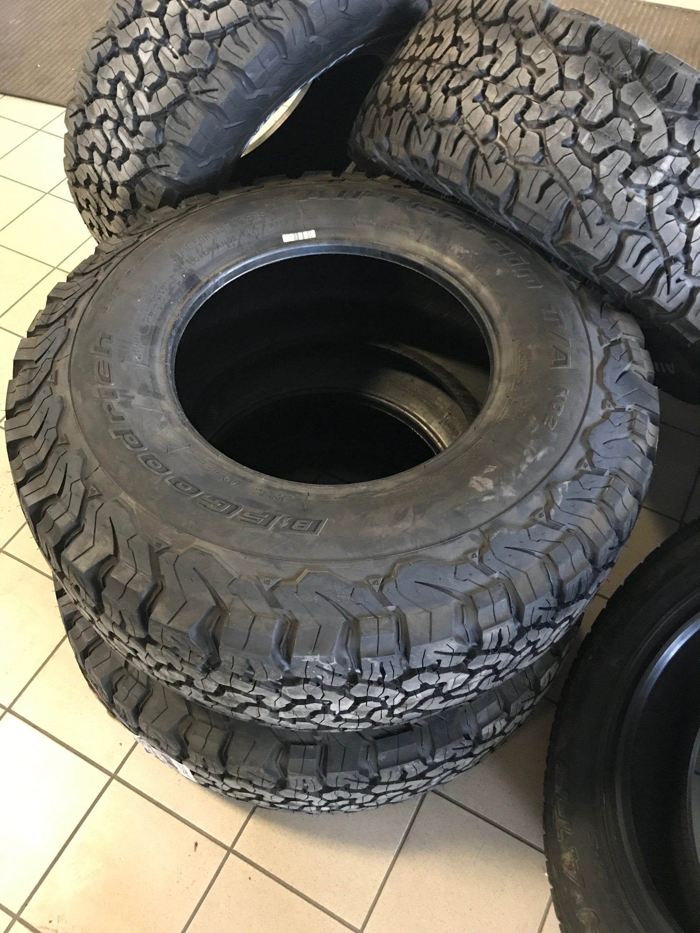 Шины 31 10.5 r15. BFGOODRICH 31/10.5 r15. 31 Гудрич r15. BFGOODRICH ko2 r15. 31/10.5 R15.