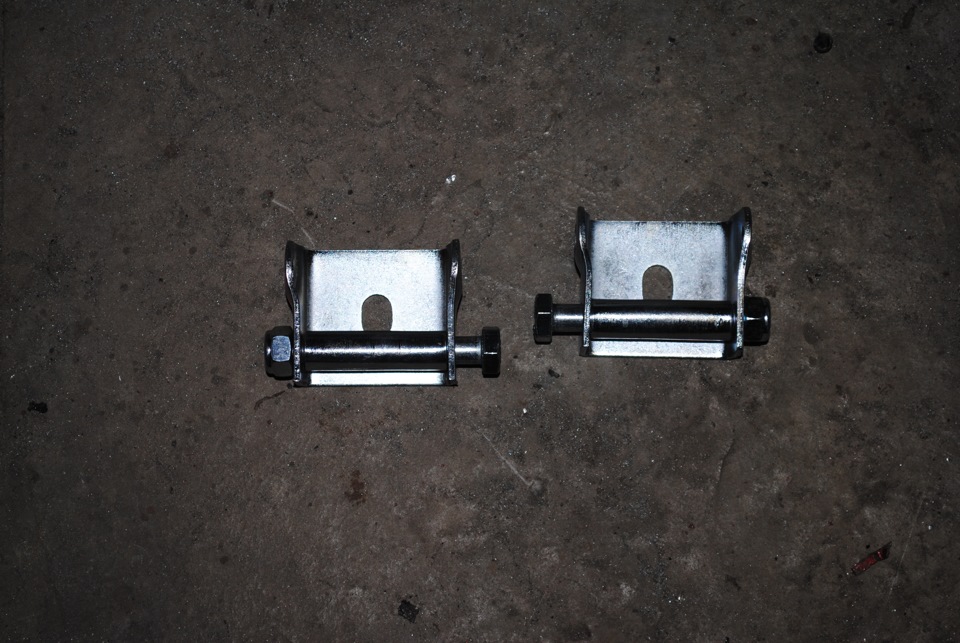 Домики для переноса задних амортизаторов — Lada 21013, 1,5 л, 1986 года ...