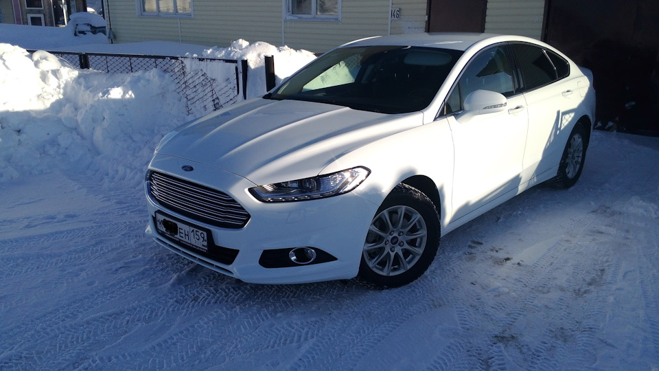 Ford Mondeo 5 Р±РµР»С‹Р№