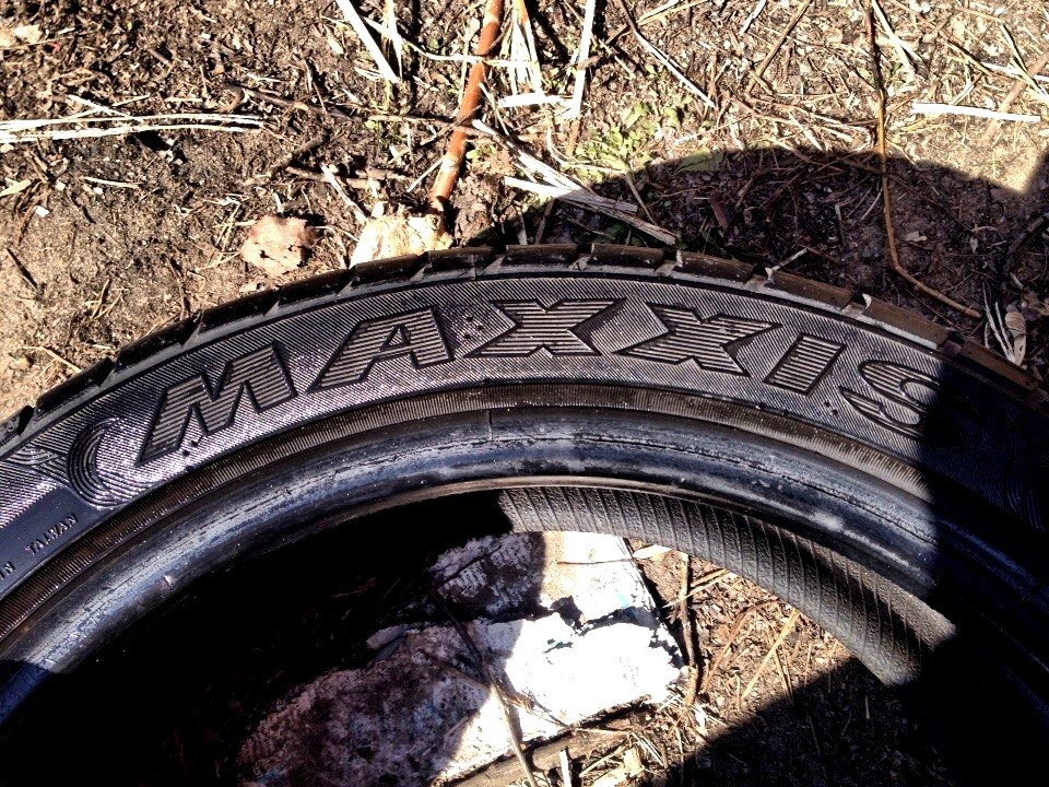 Шины максис 215 65. Maxxis z1. Maxxis Victra z4s. 215/45 R17 maz1 91w Maxxis. Резина 215 45 17.